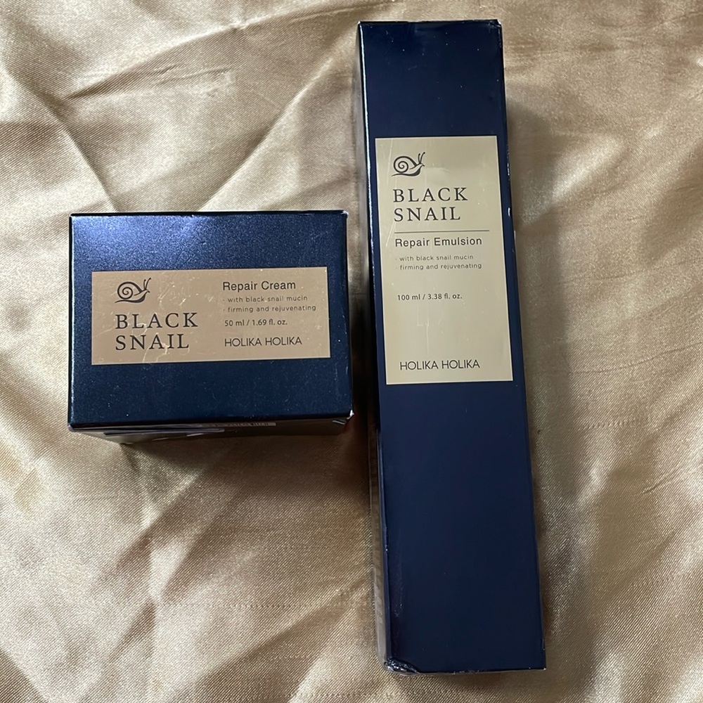 HOLIKA HOLIKA CREAM & EMULSION